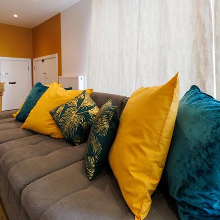 City Centre, Sleeps 7, Stunning Views & Parking, Interconnected Rooms Long Stay Work Contractor Leisure, Diamond Penthouse Cambridge Exterior foto