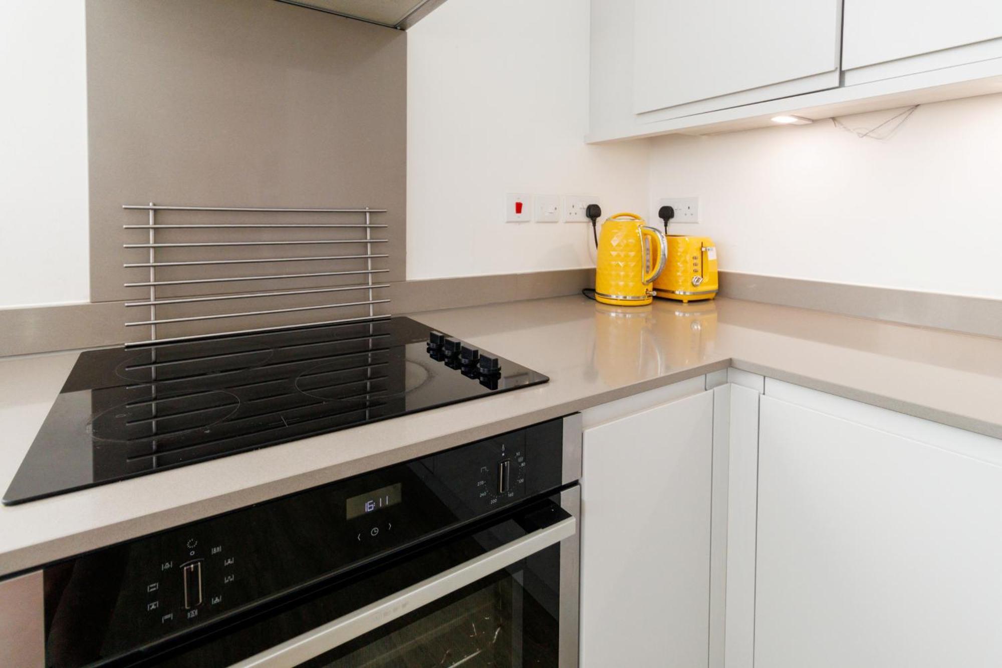 City Centre, Sleeps 7, Stunning Views & Parking, Interconnected Rooms Long Stay Work Contractor Leisure, Diamond Penthouse Cambridge Exterior foto