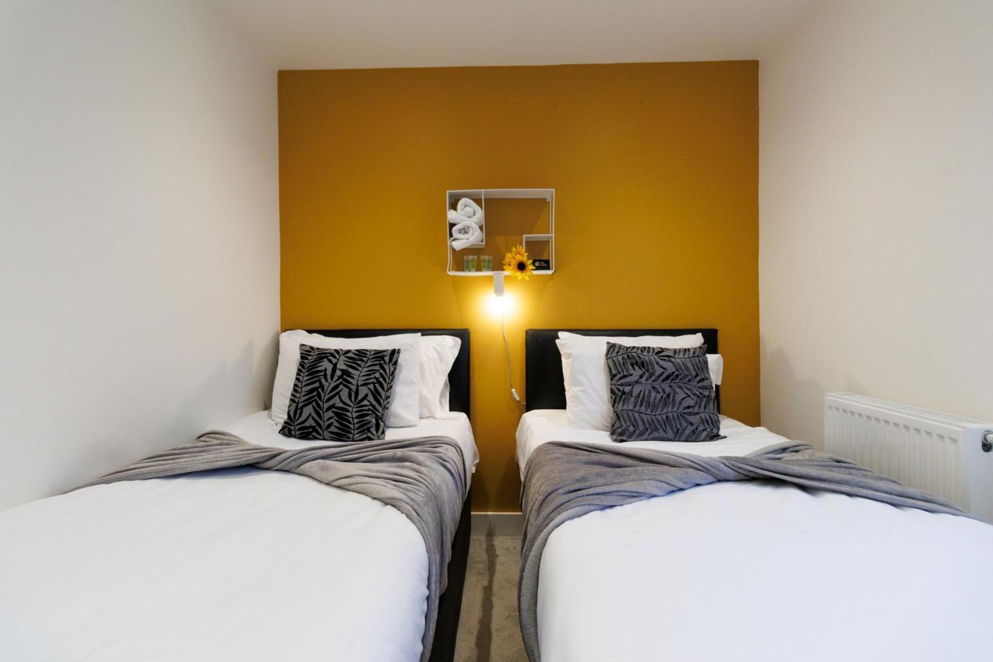City Centre, Sleeps 7, Stunning Views & Parking, Interconnected Rooms Long Stay Work Contractor Leisure, Diamond Penthouse Cambridge Exterior foto