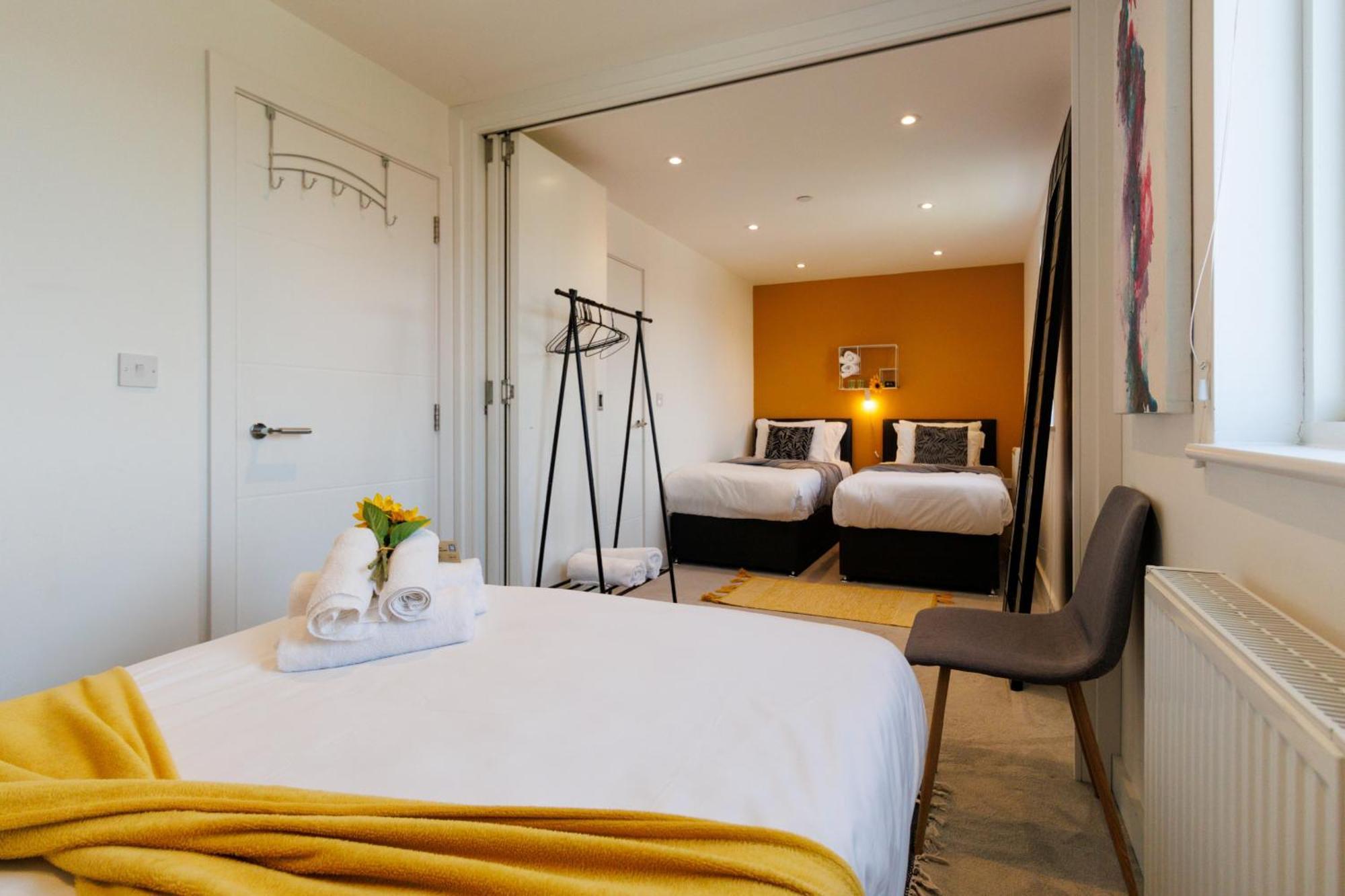 City Centre, Sleeps 7, Stunning Views & Parking, Interconnected Rooms Long Stay Work Contractor Leisure, Diamond Penthouse Cambridge Exterior foto