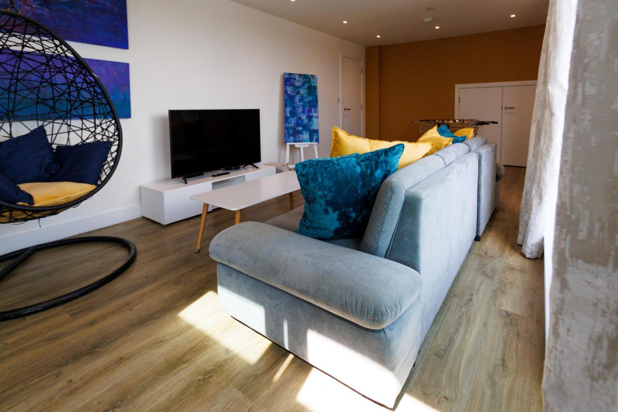 City Centre, Sleeps 7, Stunning Views & Parking, Interconnected Rooms Long Stay Work Contractor Leisure, Diamond Penthouse Cambridge Exterior foto