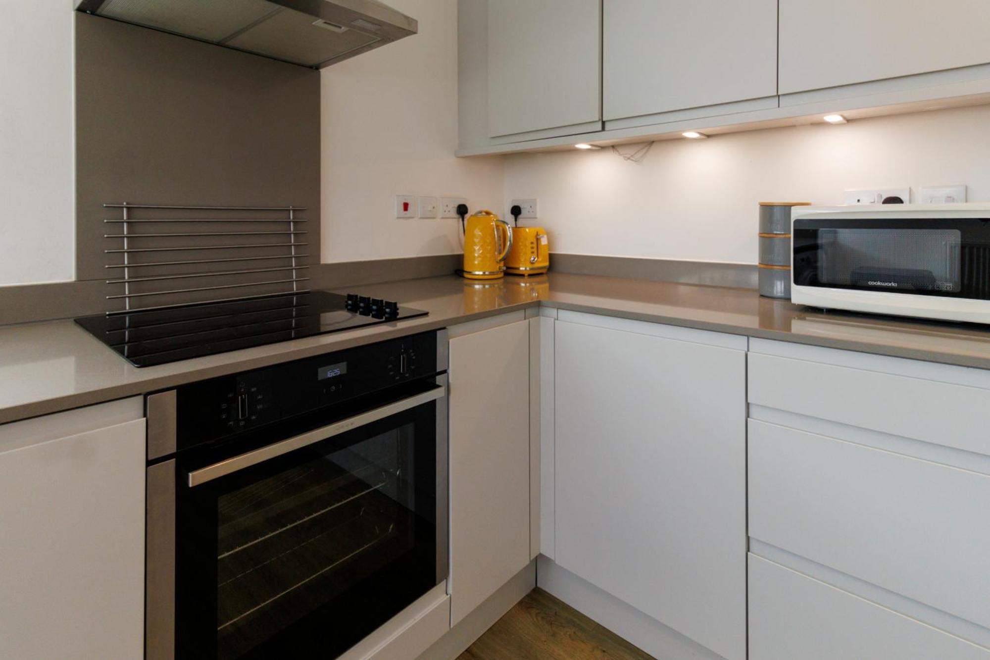 City Centre, Sleeps 7, Stunning Views & Parking, Interconnected Rooms Long Stay Work Contractor Leisure, Diamond Penthouse Cambridge Exterior foto